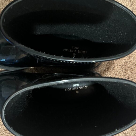LV Rain Boots Size 8 - Picture 2 of 6